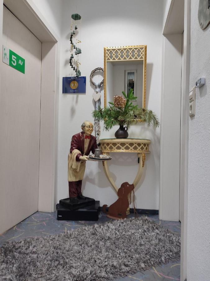 B Und E Roeck Meckenbeuren Exterior foto